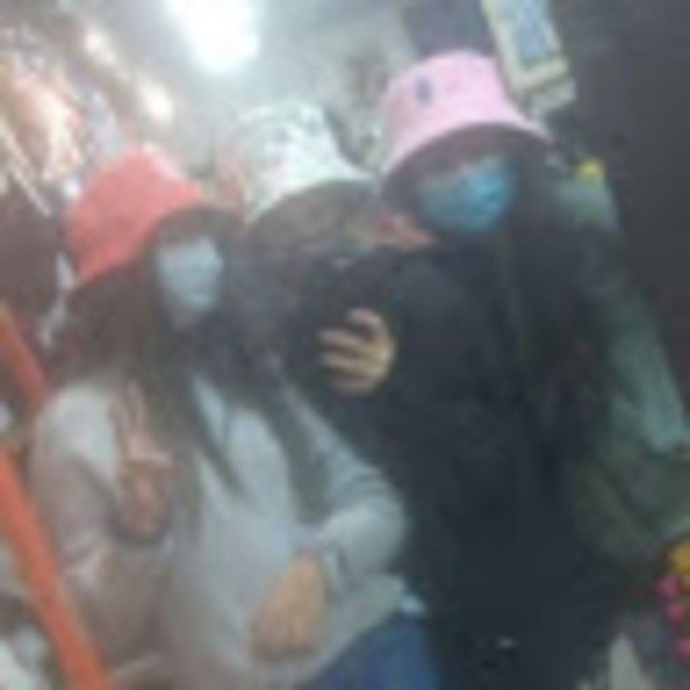 Meet your Posher, Maria